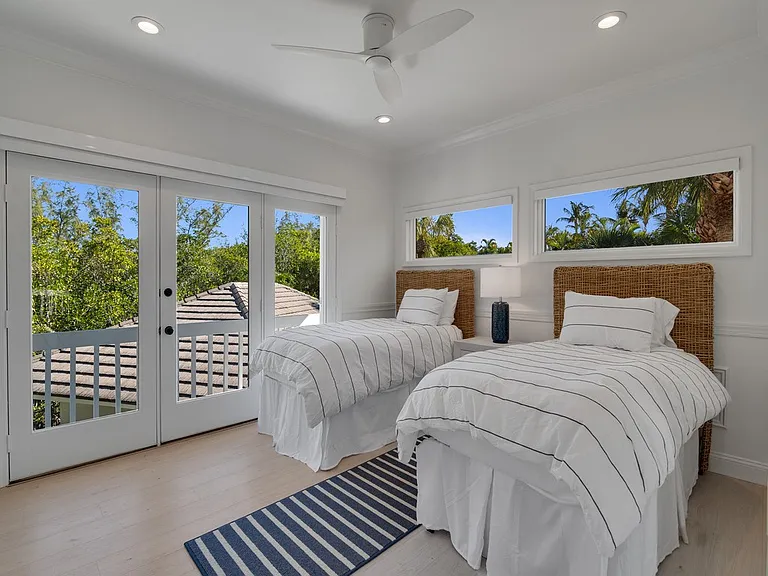 1635 S Highway A1A — Photo 29