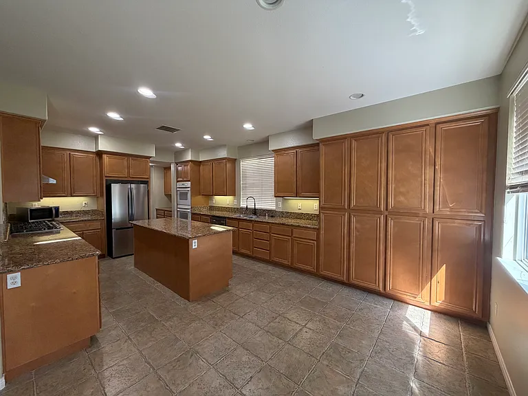 1727 Partridge Ave — Photo 6