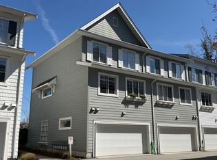 158 171st St #76, Surrey, BC