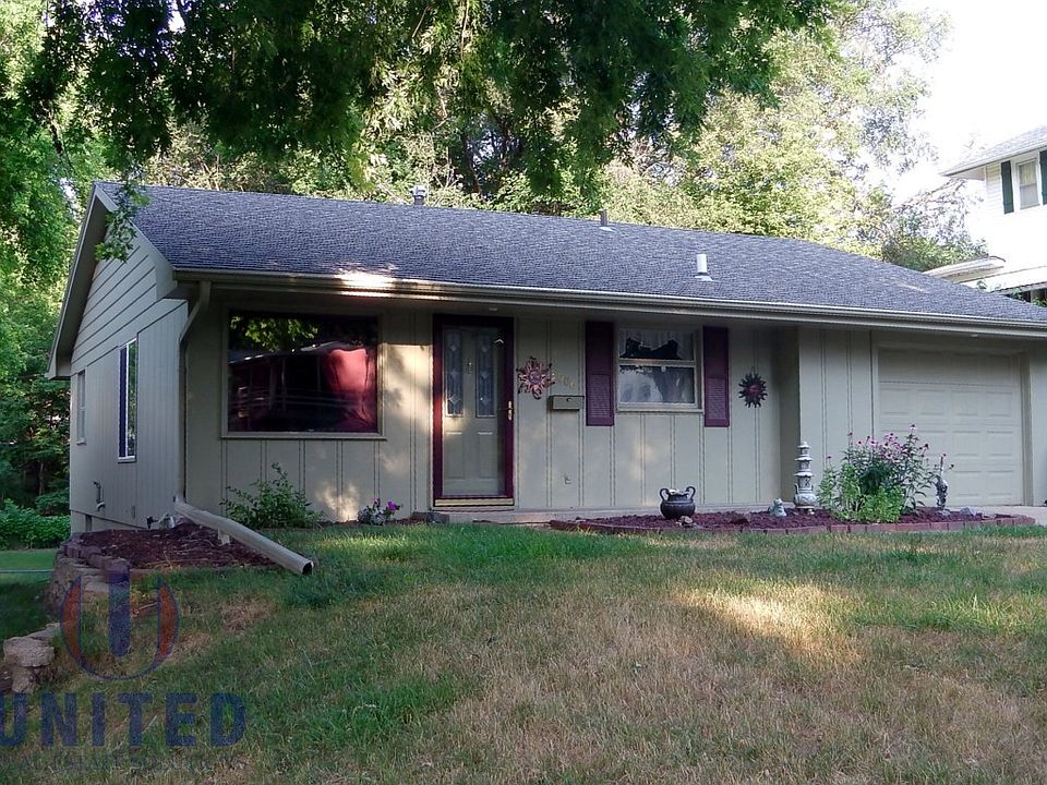 1st image of 3006 Douglas St