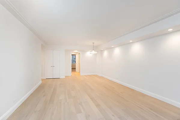 Rented by Trump International Realty | media 16