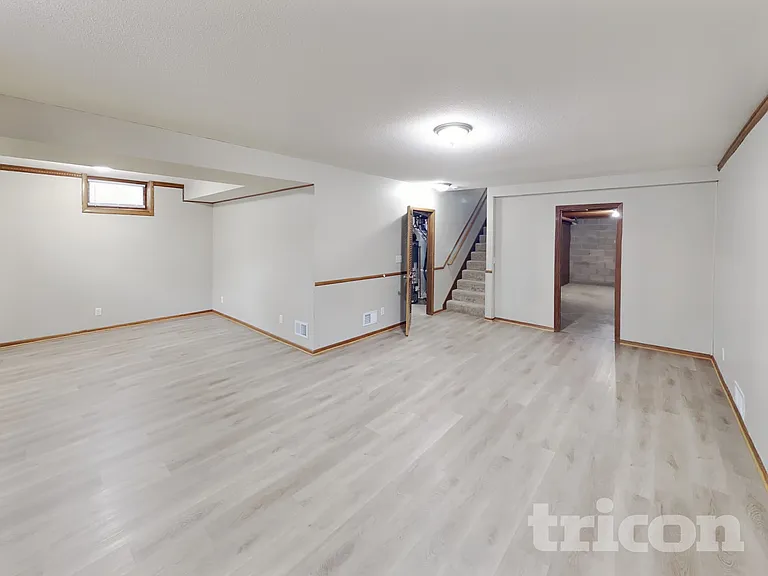3301 Skyview Dr — Photo 6