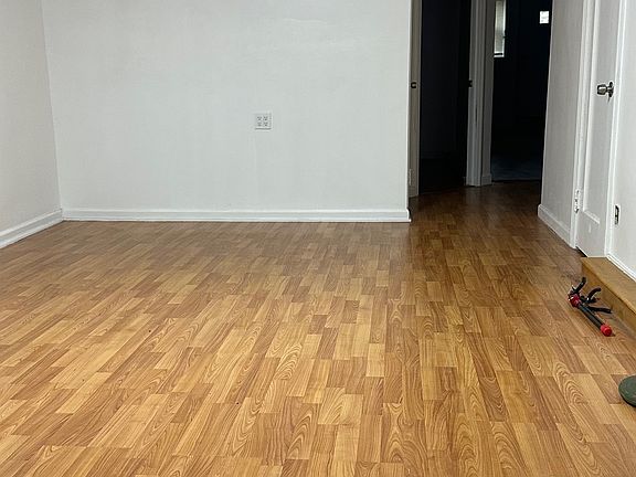 5th image of 2233 E 29th St #1