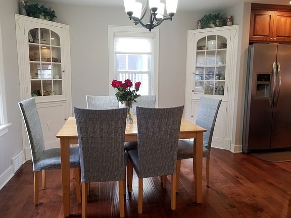 Dining-original built ins!