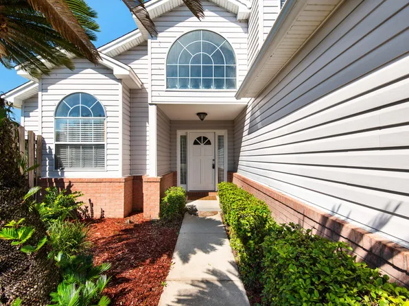 880 Brande Ct, Shalimar, FL 32579