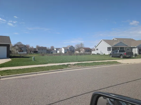 2116 4th St N, Sartell, MN 56377