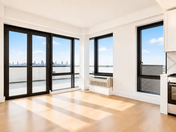 635 4th Avenue image 1 of 7