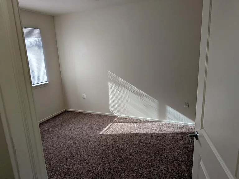 Summerhill Apartments — Photo 12