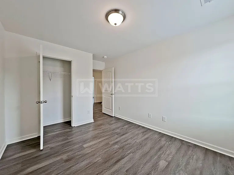 5081 Bella Ct — Photo 24