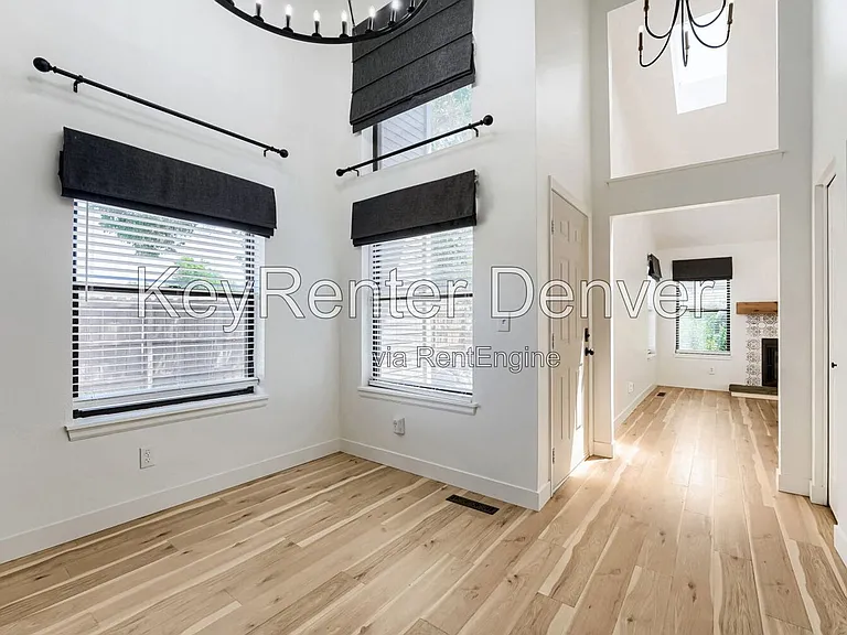 4603 S Fraser Ct — Photo 3