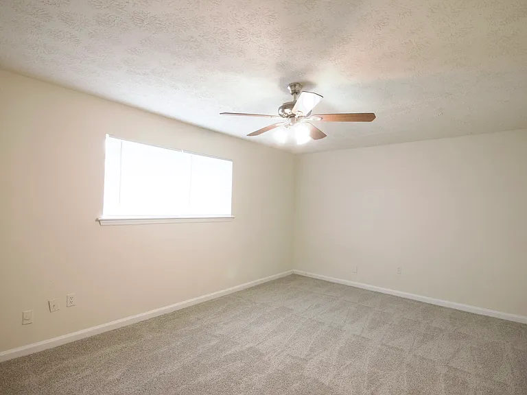 Scandia Cir — Photo 16