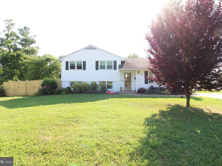 5204 Queensberry Ave — Photo 17