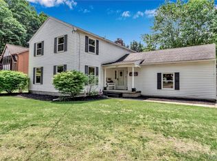 312 Town Line Rd, Lancaster, NY 14086