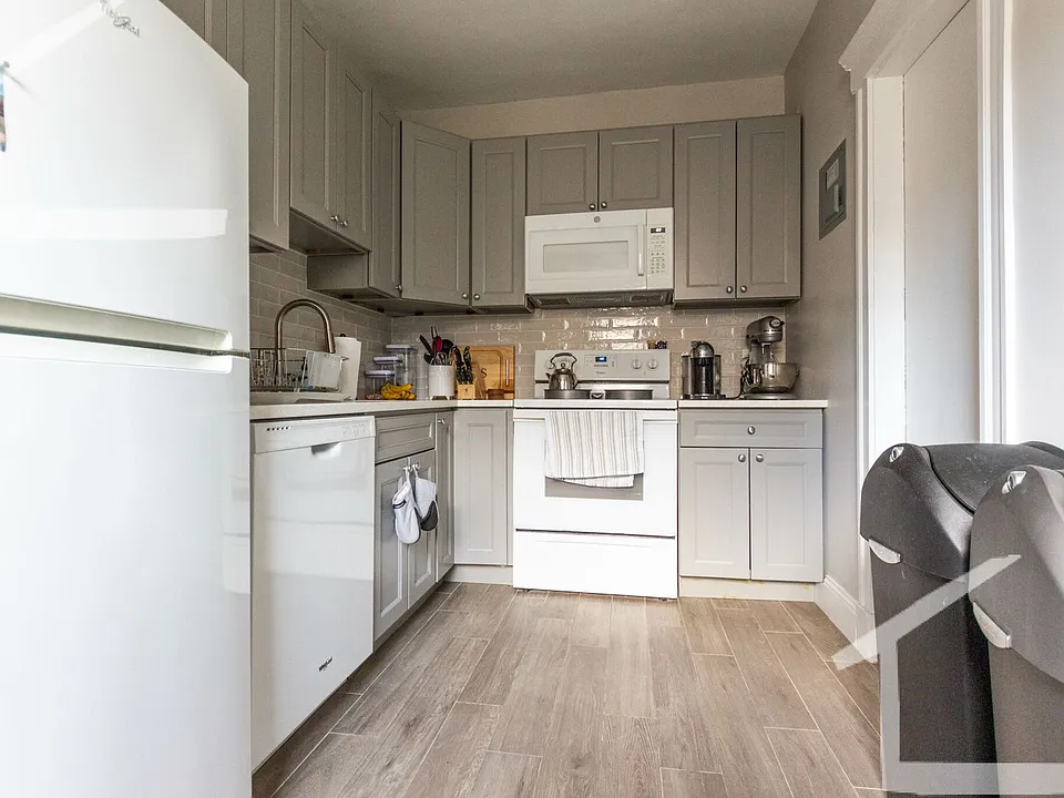 399 Chestnut Hill Ave #34