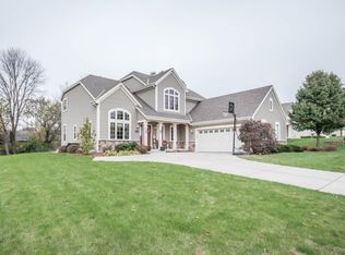 3534 Fiddlers Creek Dr, Waukesha, WI 53188