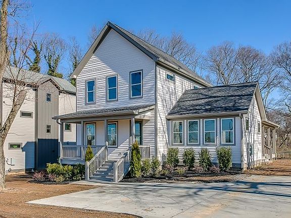 3rd image of 333 Woodycrest Ave
