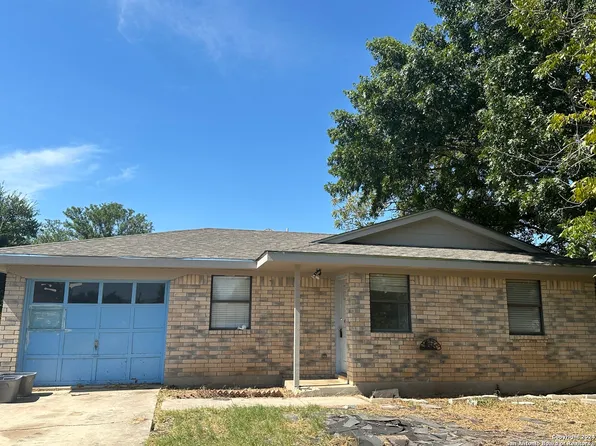 225 SUNFLOWER DR, Marion, TX 78124