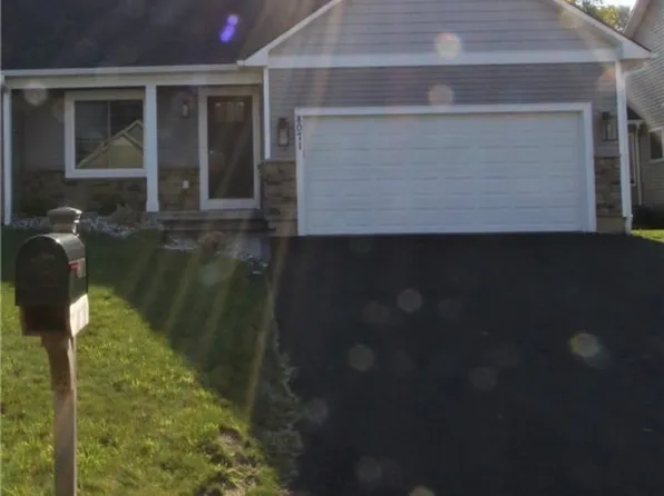 8071 Forest Ridge Ln, Baldwinsville, NY 13027