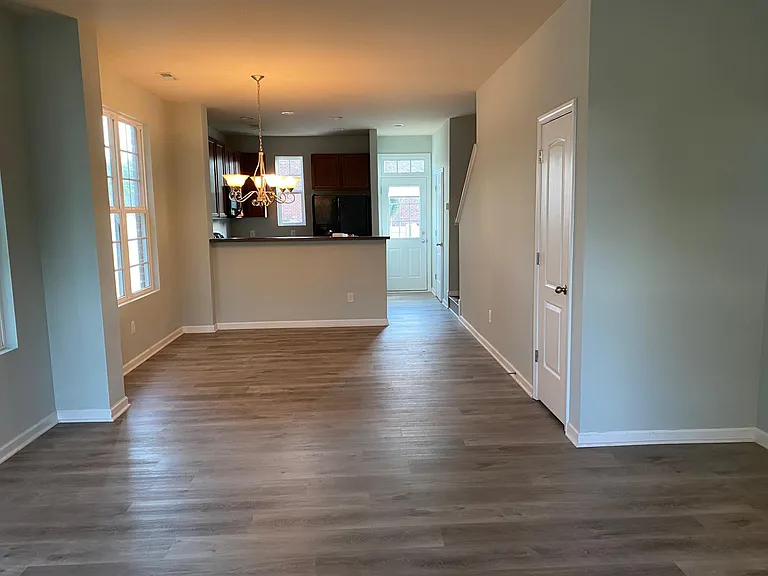 9529 Longstone Ln — Photo 5
