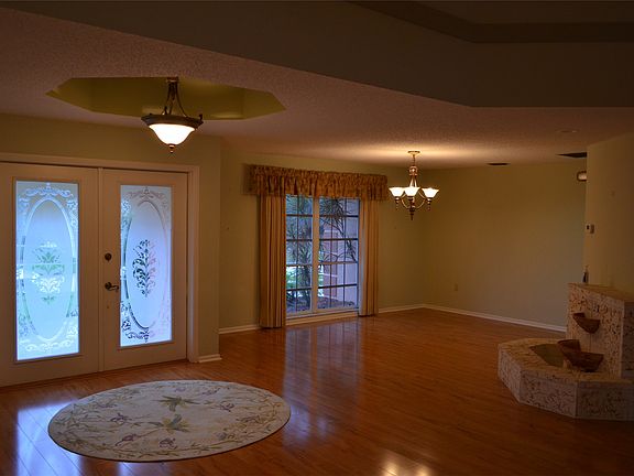 5th image of 1468 Vermeer Dr