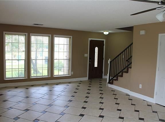 2nd image of 30 Lake Bernard Ct