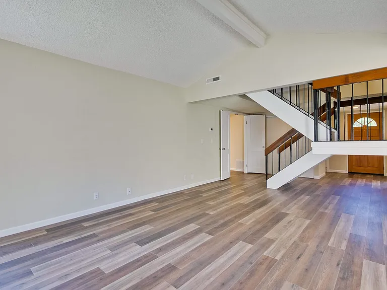 1521 Willowhaven Ct — Photo 12