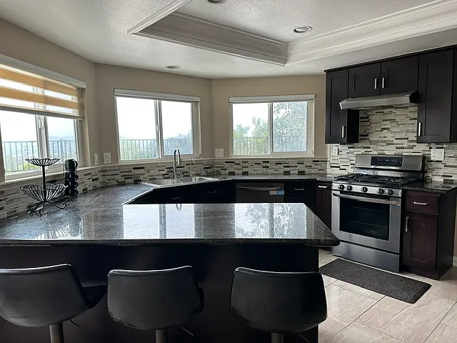 2407 Pamela Ln — Photo 3