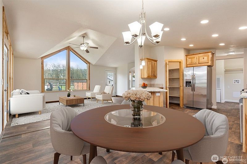 5th image of 210 Mossyrock Road W