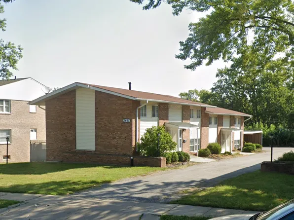 2621 N Pine St #6, Davenport, IA 52804