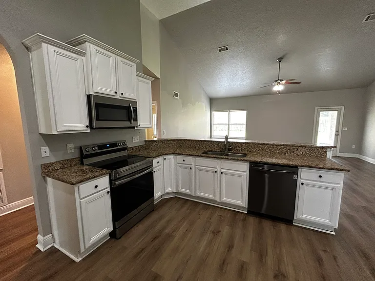 407 Pendo Pl — Photo 17