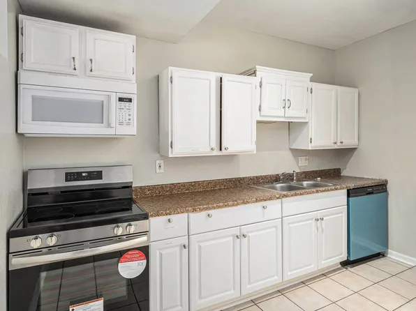 Bellefontaine, 7327-29 Bellefontaine Ave #7327, Kansas City, MO 64132