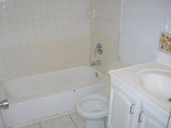 2nd image of 95 NE 41st St #163-K