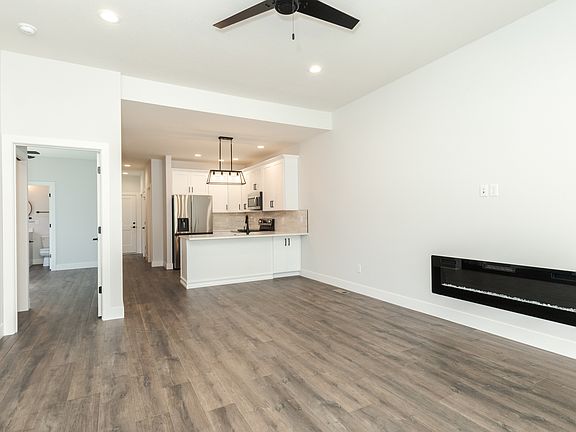 5th image of 1613 Belclare Rd