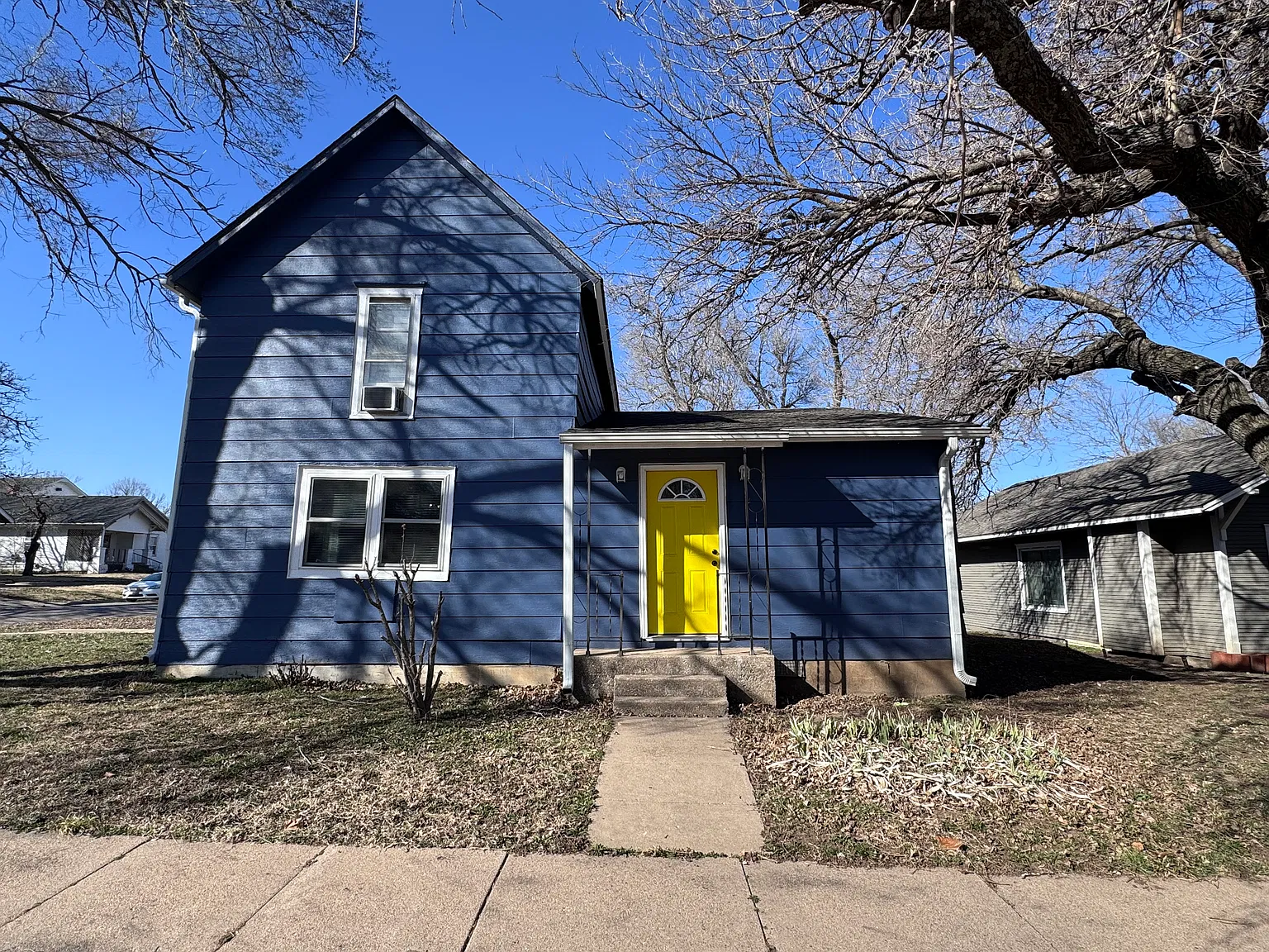 524 S Topeka St — Photo 3