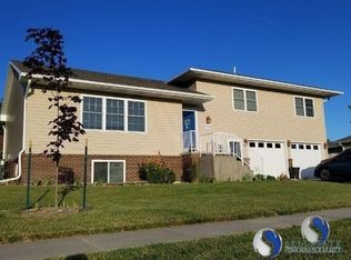 705 S 3rd St, Ceresco, NE 68017