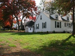 257 Pearl St, Enfield, CT 06082