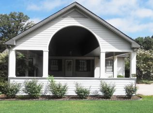 13 Lakeside Ln, Newport, AR 72112