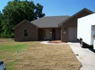 370 Thornwood Ln, Russellville, AR 72802