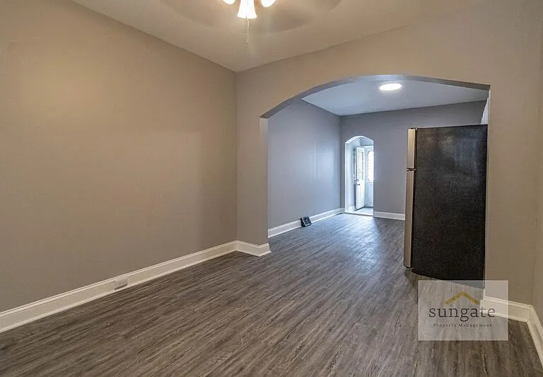 1222 Sargeant St — Photo 4