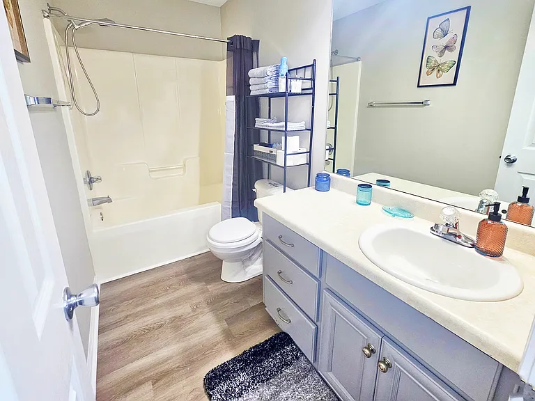 123 Coronation Dr — Photo 21