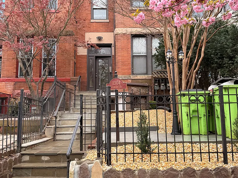 1304 Fairmont St NW #3 — Photo 18