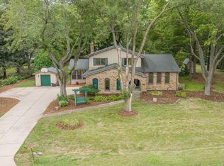 7N730 Sycamore Rd, Saint Charles, IL 60175