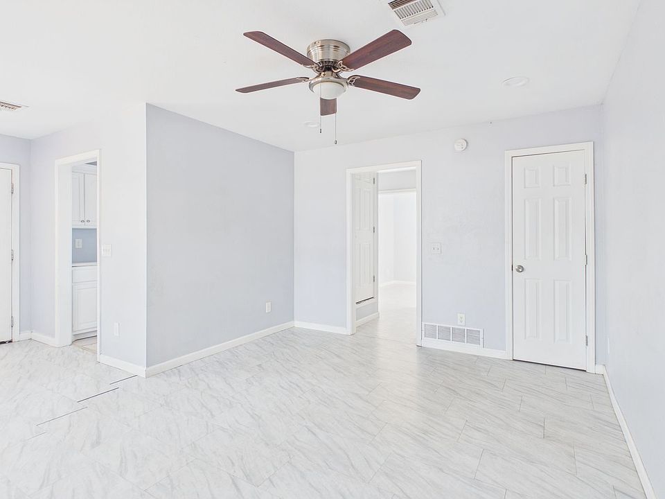 1st image of 3002 Westhaven Dr Unit B