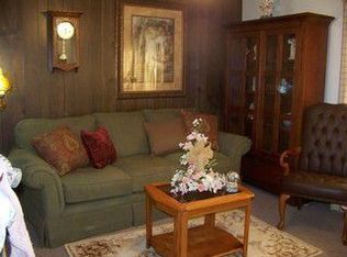 1120 E North Ave, Olney, IL 62450