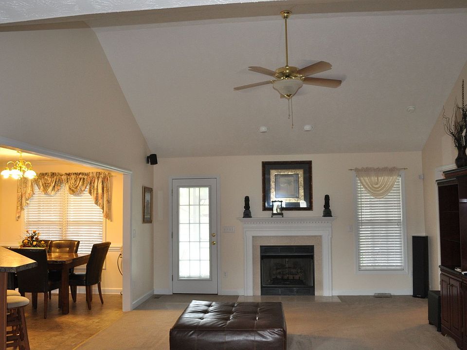 2nd image of 3742 Lockerbie Ct