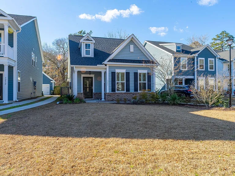 3257 Moonlight Dr — Photo 6