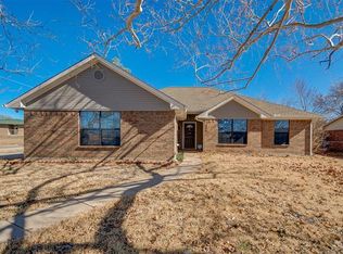 351 Lasalle Dr, Van Alstyne, TX 75495