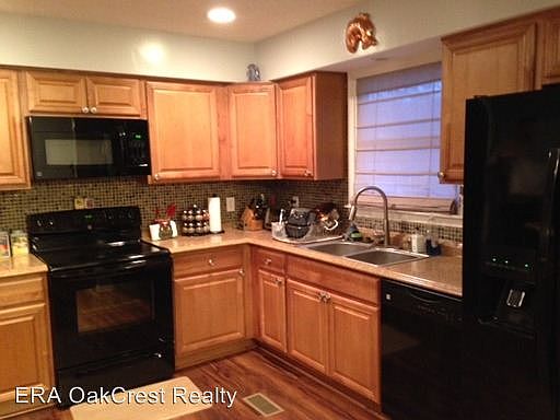 2nd image of 124 Rosedale Dr