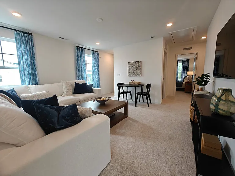 709 Painted Daisy Ln — Photo 48