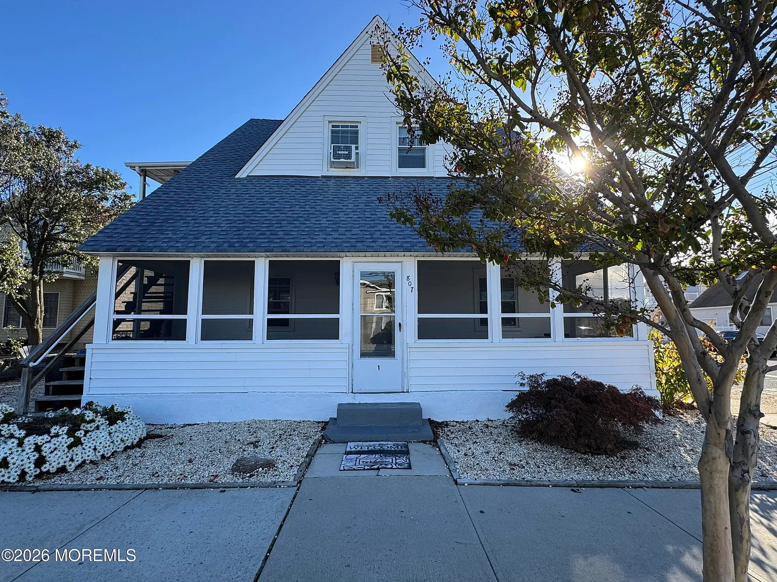 1 bed, 1123 sqft, $2,100 — Photo 1